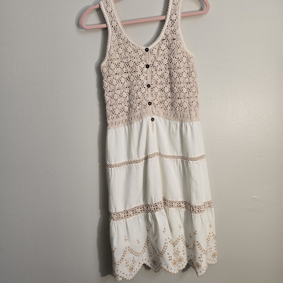 Dresses & Skirts - Boho Elegant Crochet Women's Dress in Cream and White
